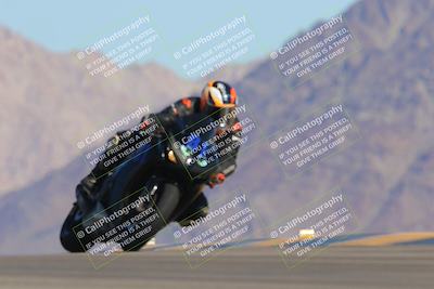 media/Oct-01-2023-SoCal Trackdays (Sun) [[4c570cc352]]/Turn 9 Set 1 (950am)/
